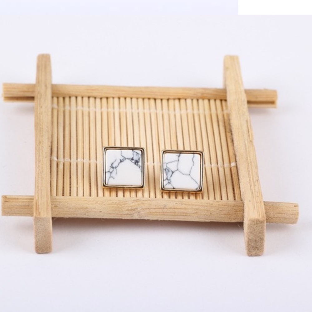 Marble square-shaped earrings
